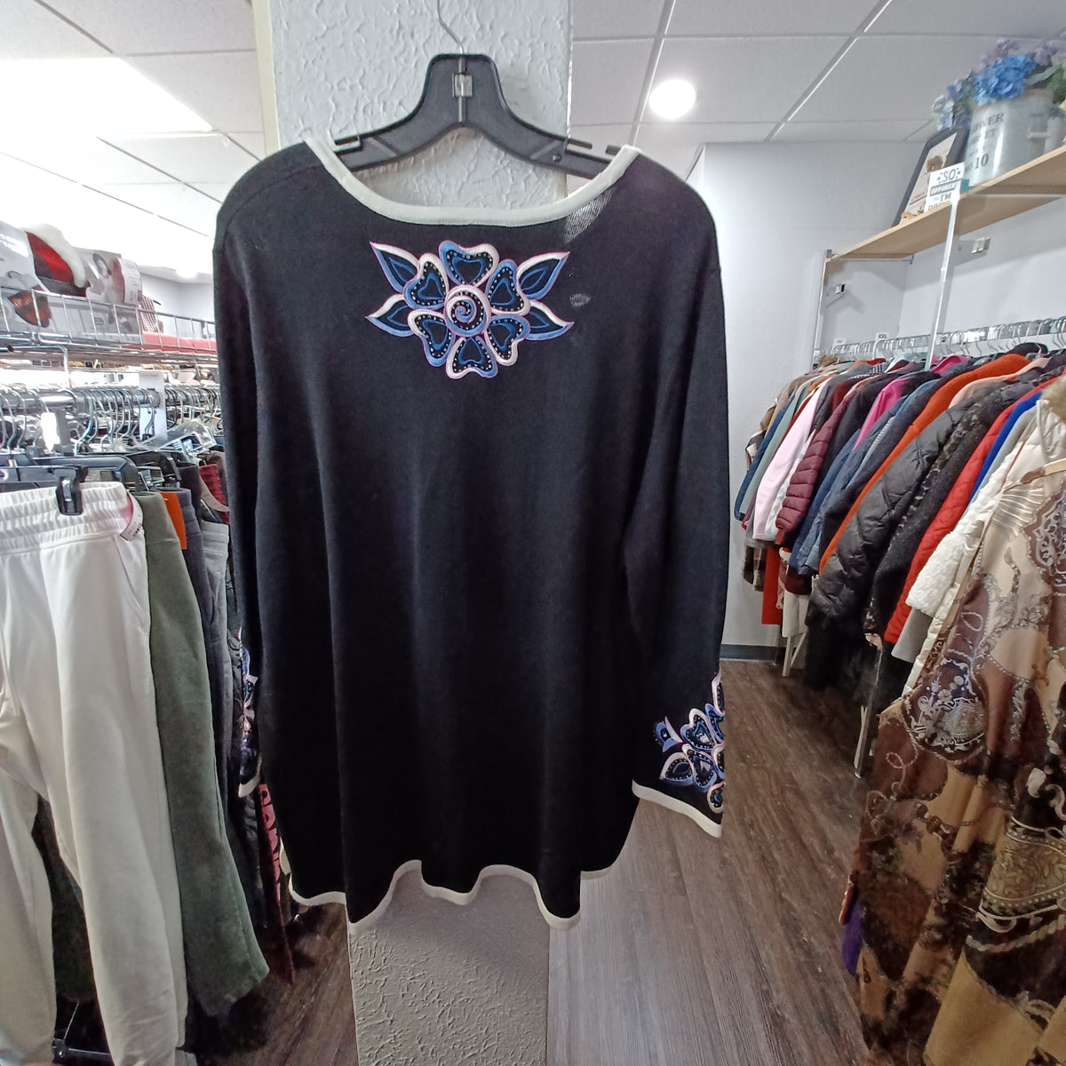 (2x) Bob Mackie