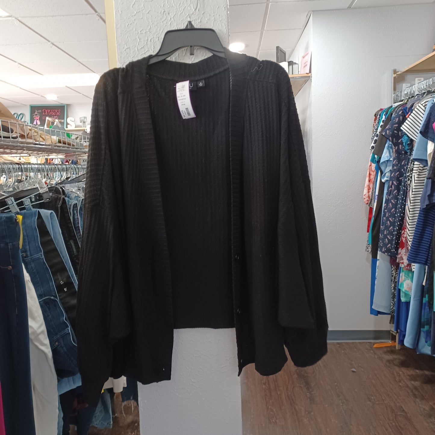 (6) Tru by Torrid