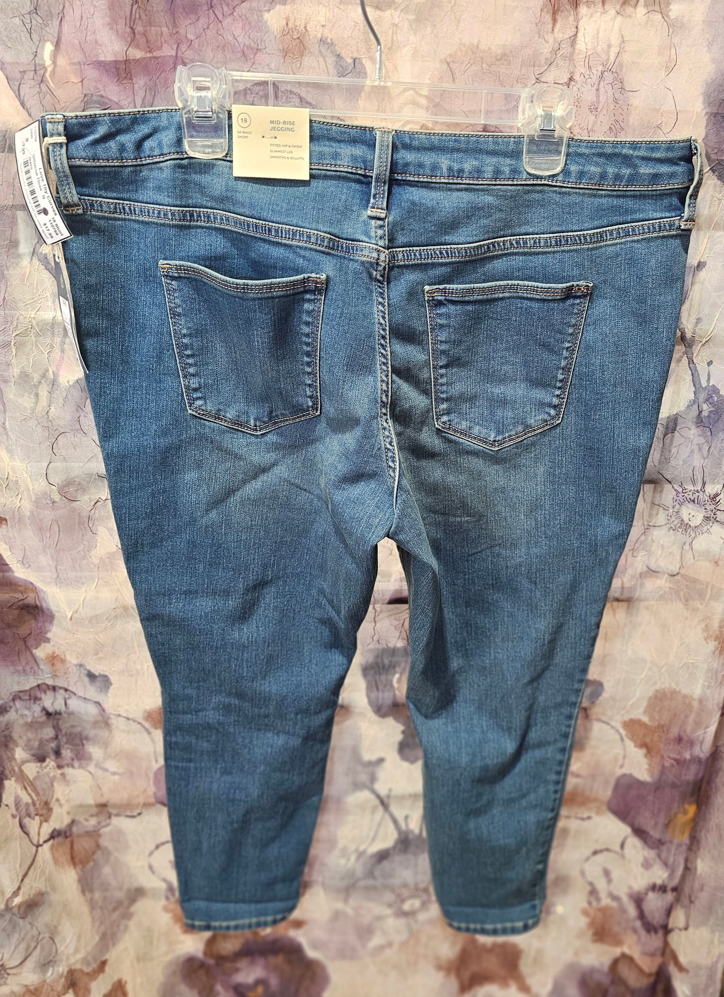 (18 Short) Universal Threads Jeans