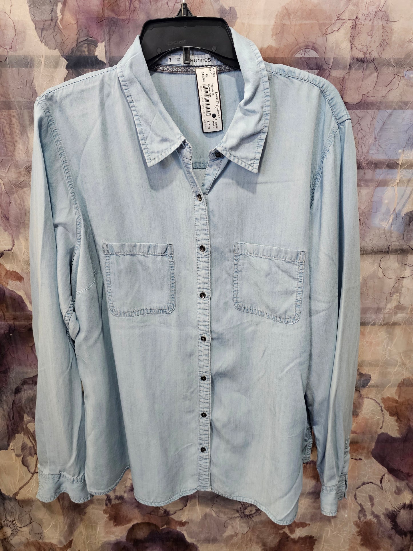 (3) Maurice's Button Up