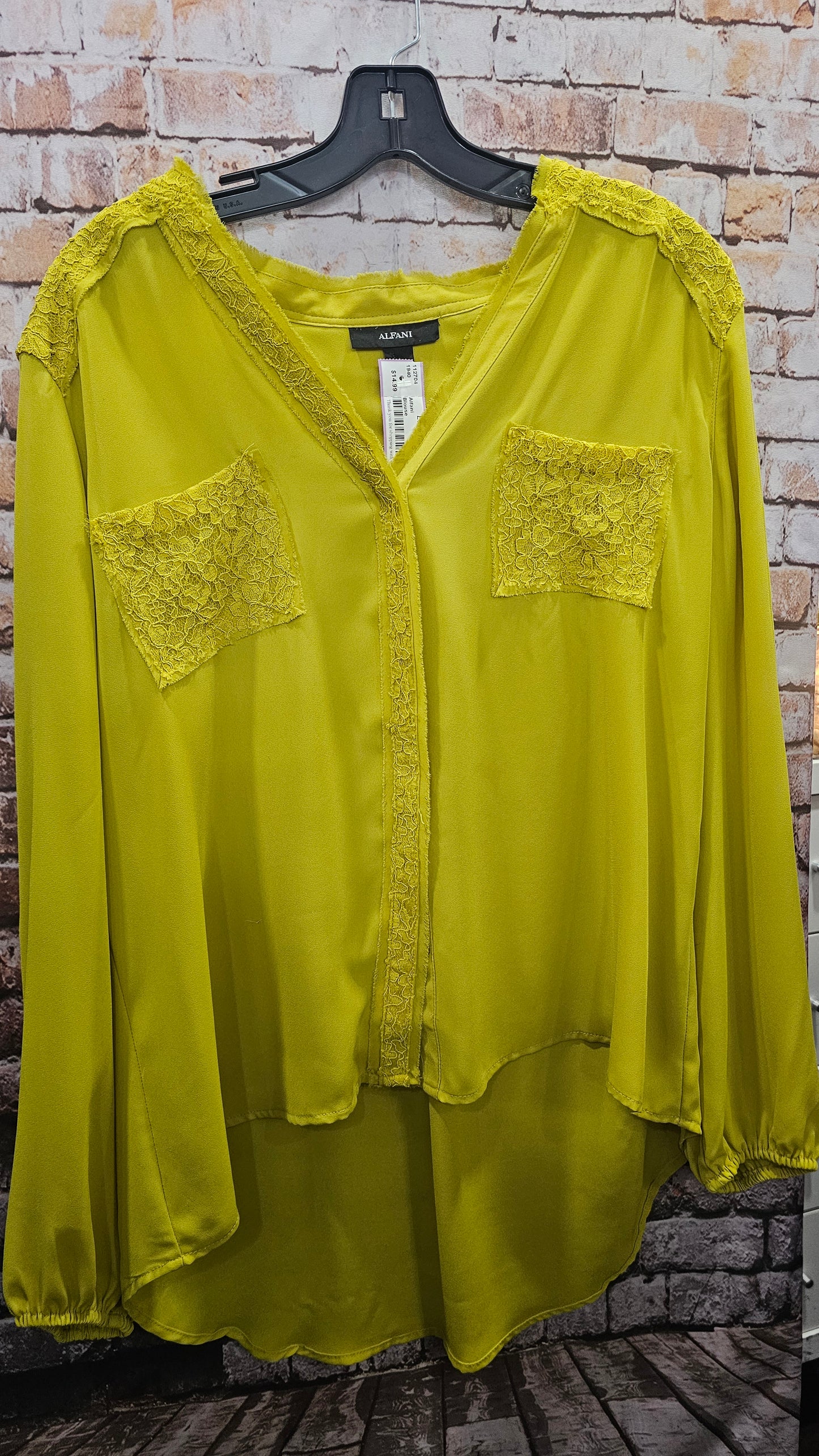 (16) Alfani Blouse