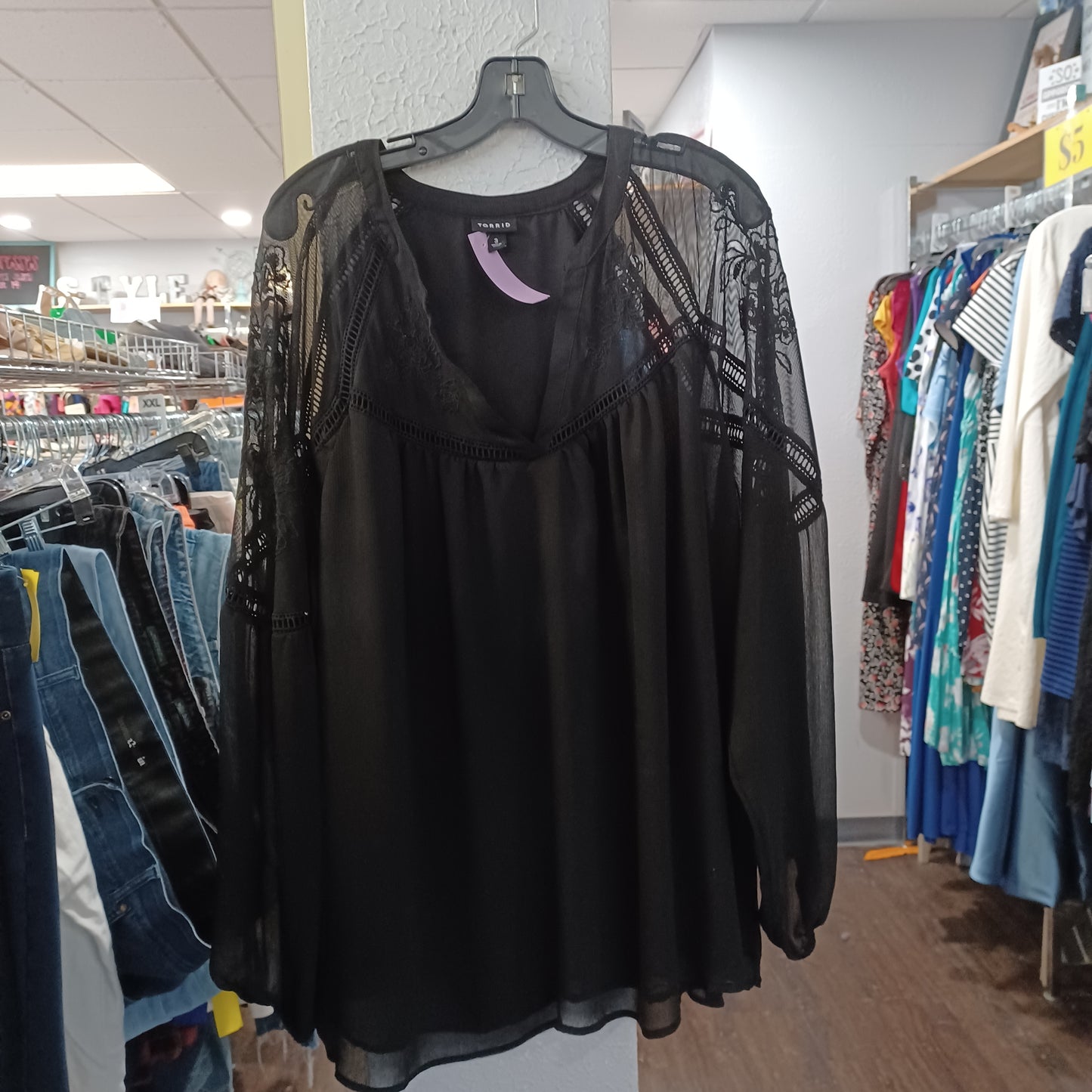 (3) Torrid