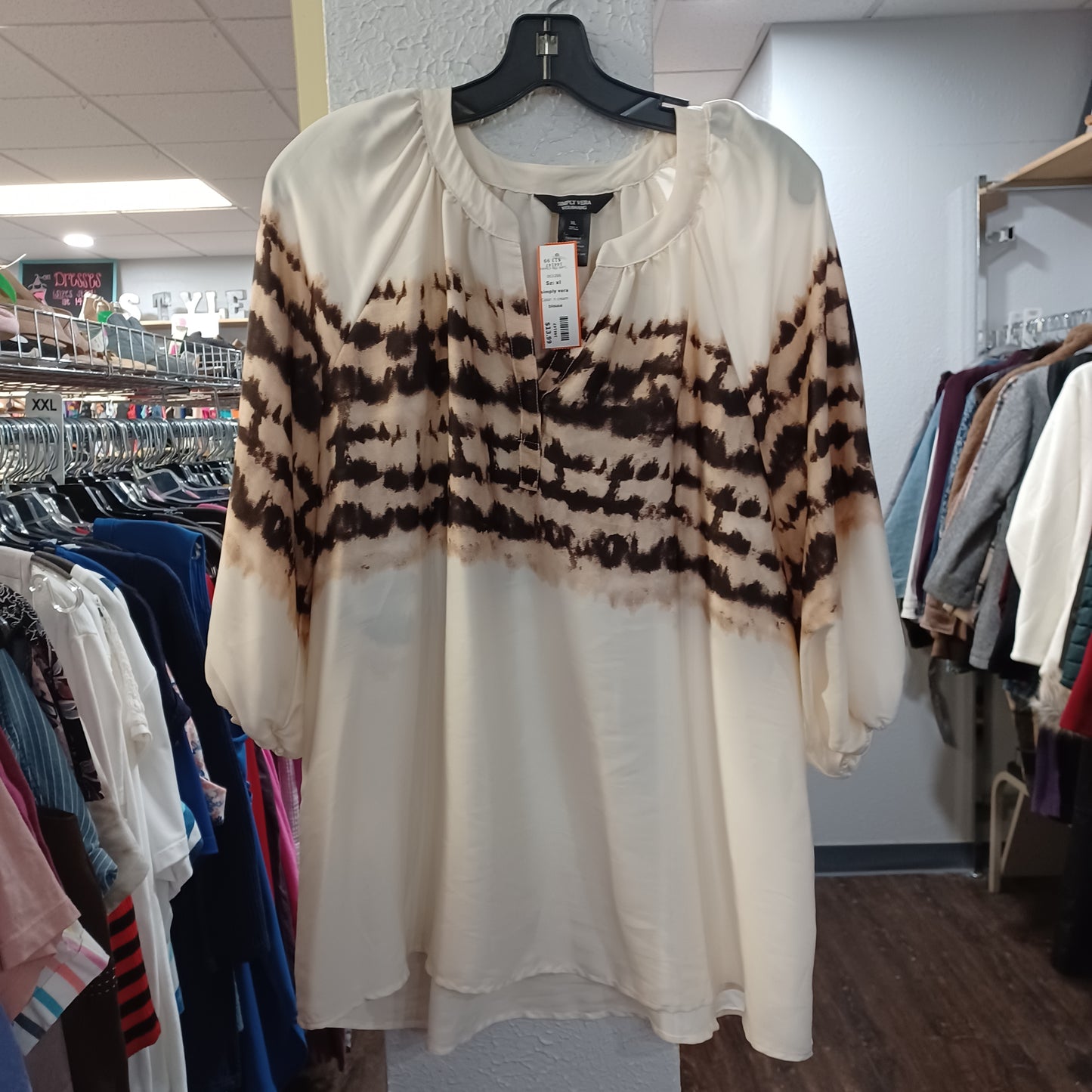 (XL) Simply Vera