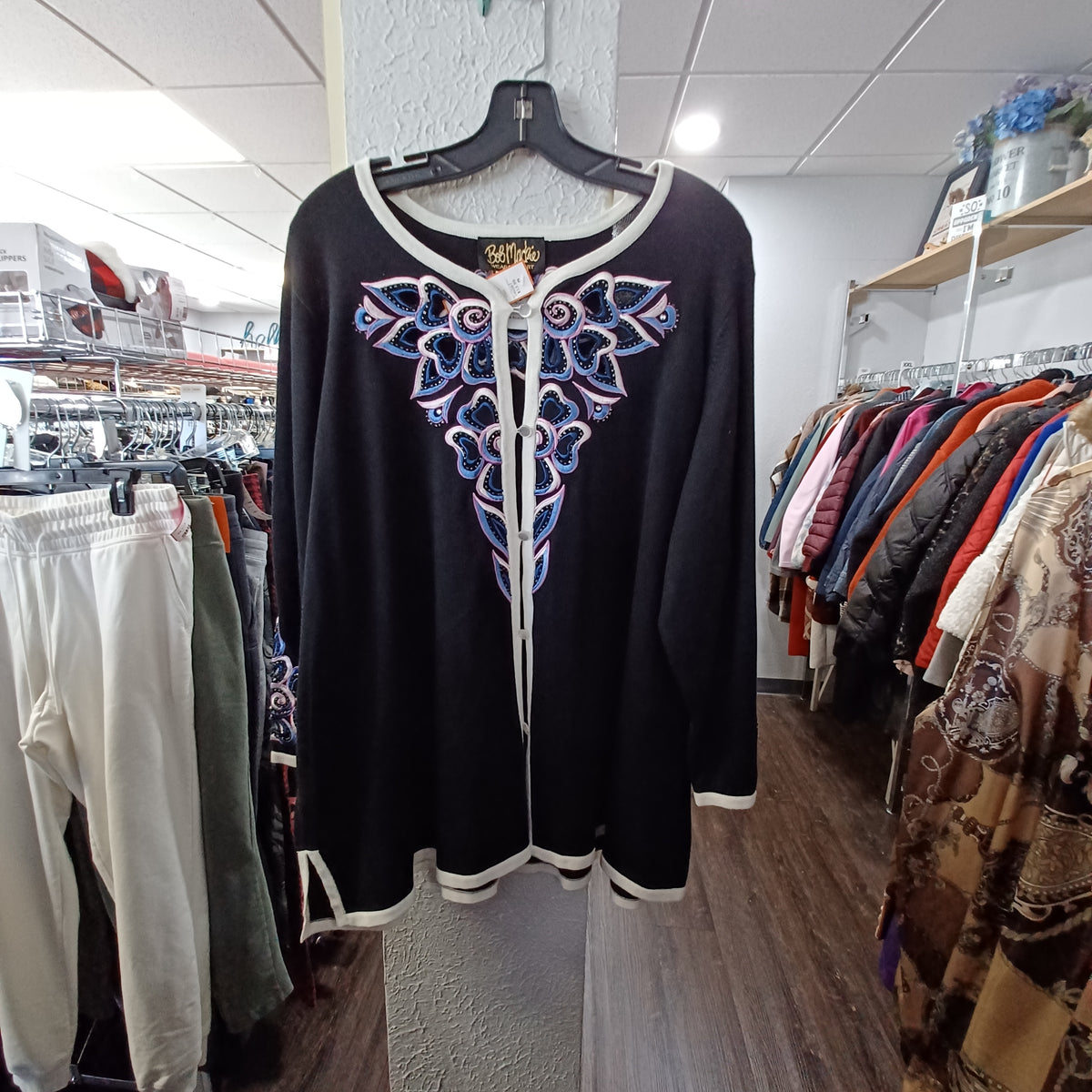 (2x) Bob Mackie