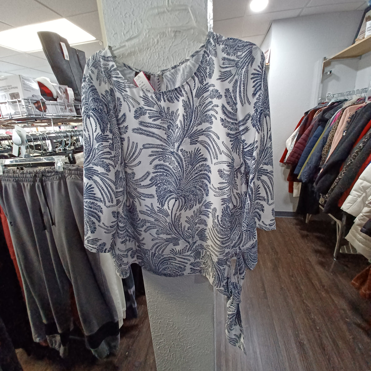 (16) Talbots