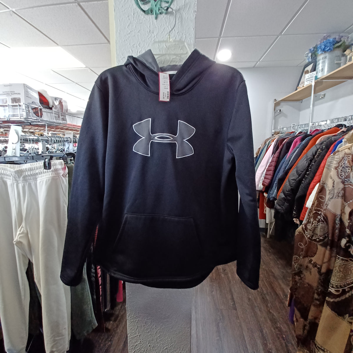 (XL) Under Armour