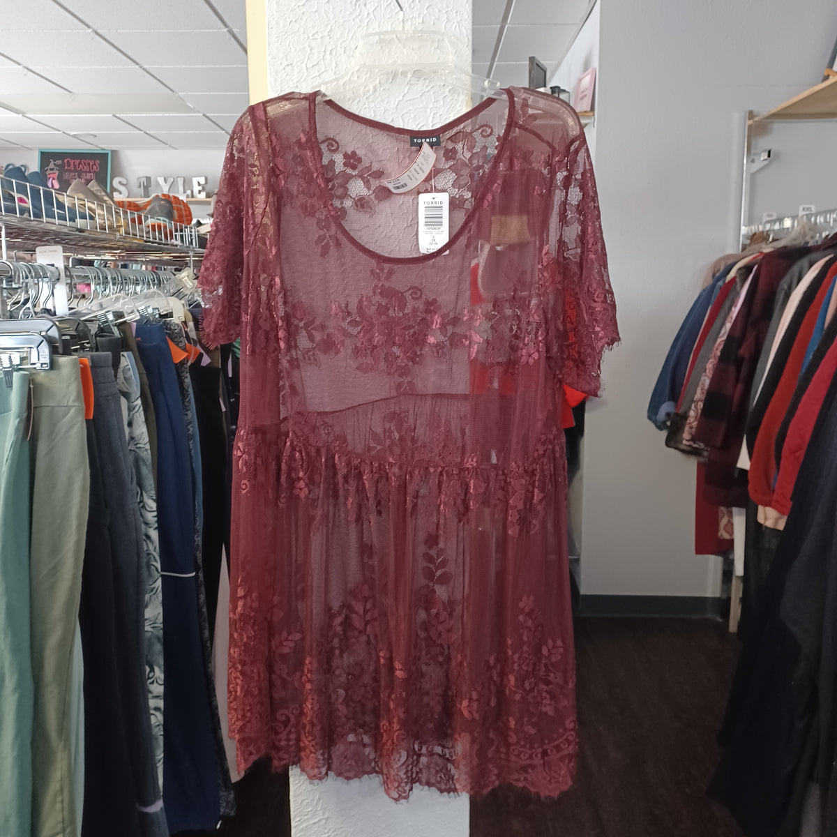 (3) Torrid